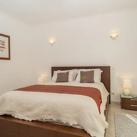 Penina 4 Bed Vila Portimão